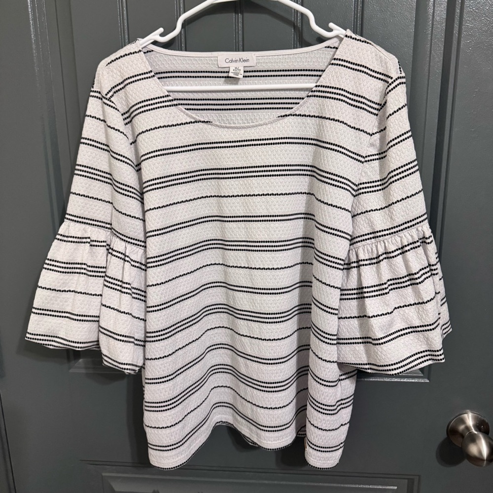 Calvin Klein Black & White Striped 3/4 Ruffled Sleeve Blouse